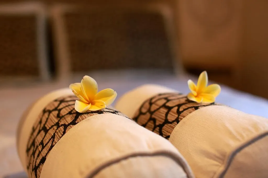 Danaya'S Cottage And Studio
